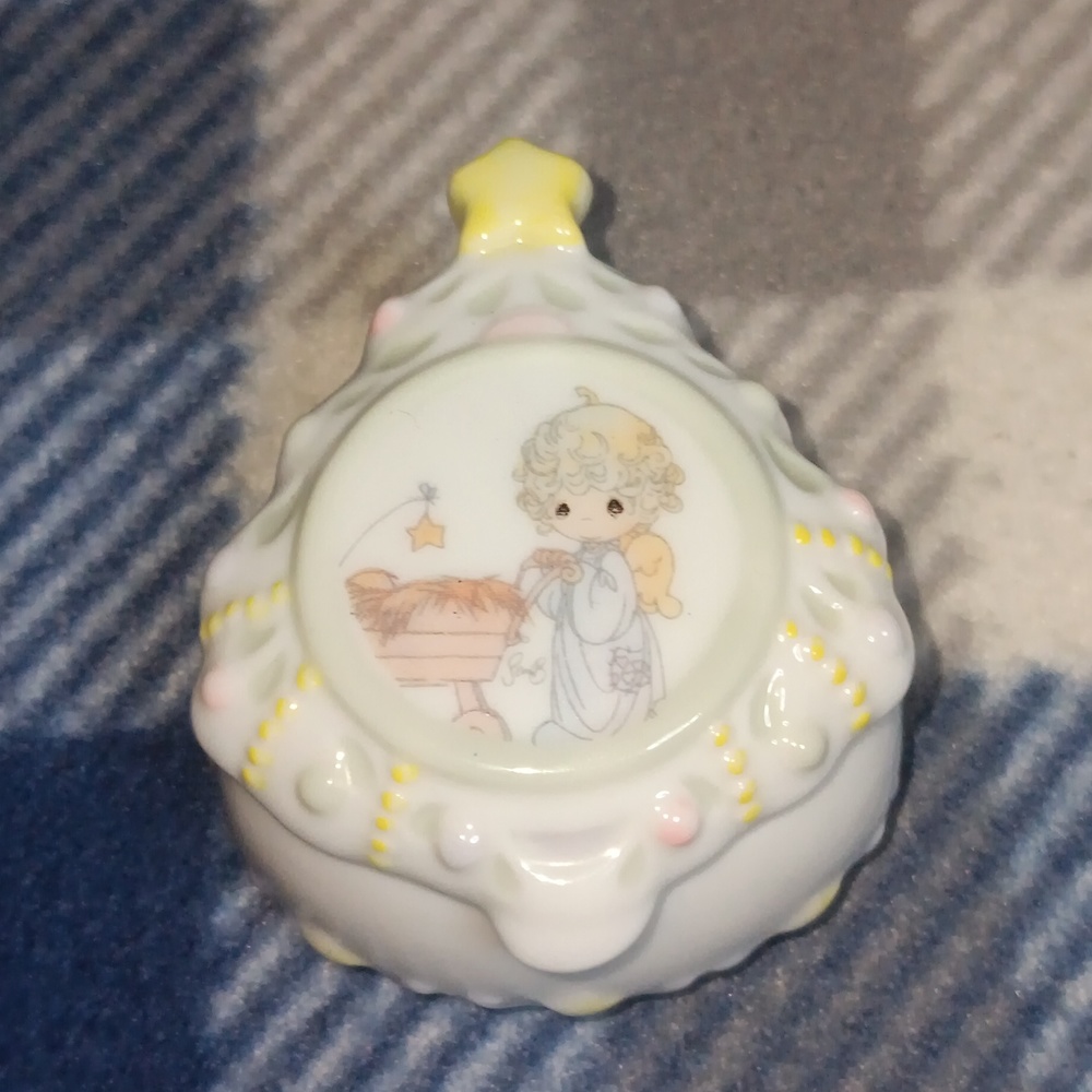 Vintage Precious Moments trinket box